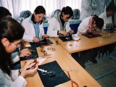 Düşük Puanla Alsa da Önü Açık Olan Üniversite Bölümleri!