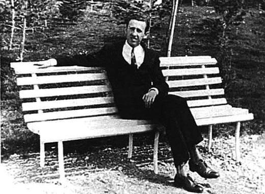 Garip Yaşamış Garip Ölmüş Bir Şair: Orhan Veli Kanık