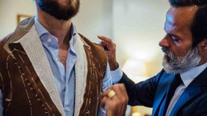 Güzel Giyinmenin Çok Para Harcamak Olmadığını Kanıtlayan Erkeklere İçin Stil Önerileri