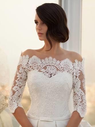 Evliler Bile Nikah Tazelemeyi İsteyecek: Klasik Gelinliklere Veda Ettiren 5 Trend Gelinlik!
