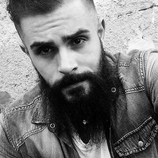 Gür Sakal Sevenler Toplanın, Çeşit Çeşit Sakal Piercing Örnekleri!
