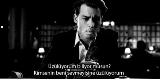 Uzun Süreli İlişki Sonrası Gelen Ayrılık Üstüne Yapılmaması Gereken 5 Şey!
