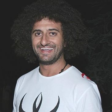 "Görünce Beni Küçük Dilin Tutuldu, Kalbinin Atışı Uzağa Duyuldu!" Dedirten Yakışıklılıklarıyla Adından Söz Ettiren Ünlülerimiz