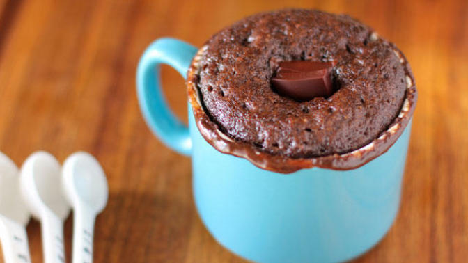 Tatlı Krizi Bastırdığında İmdadımıza Koşan Bir Tarif 2 Dakikada Brownie!