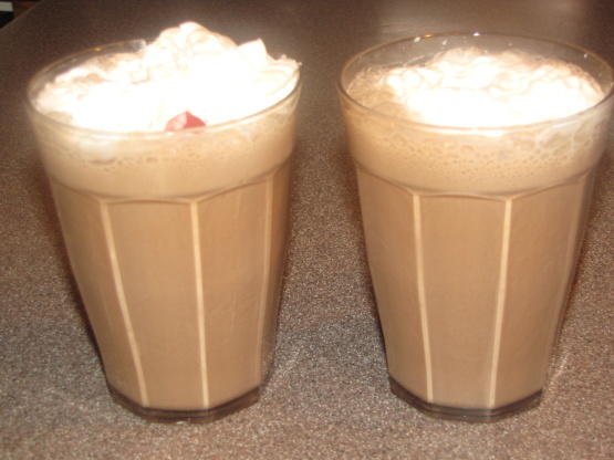 Sıcaktan Bunalanlar İçin Evde Şipşak Milkshake Yapımı