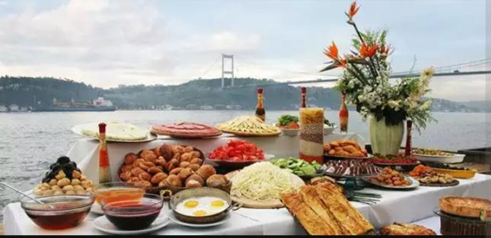 Pazarın Diğer Günlerden Farklı Olduğunun İspatları!