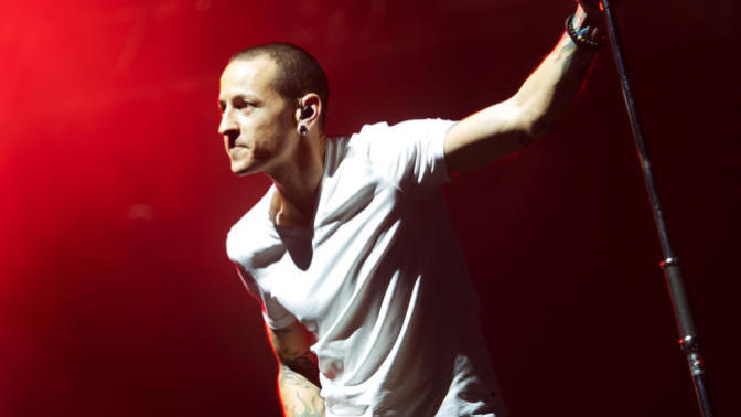 Bir Yıldız Daha Kayıp Gitti: Chester Bennington ve Unutulmaz Linkin Park Şarkıları