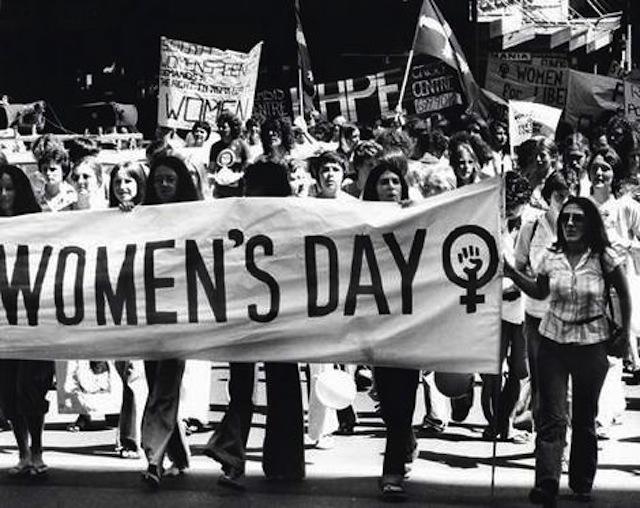 İnsanları Feminizmden Soğutan, "Dur Yavaş" Deyip Geri Adım Attıran, Doğru Bilinen 6 Yanlış