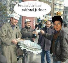 Erkeklere Tavsiyeler: Bir Kızın Hoşlandığını Nasıl Anlarım :)