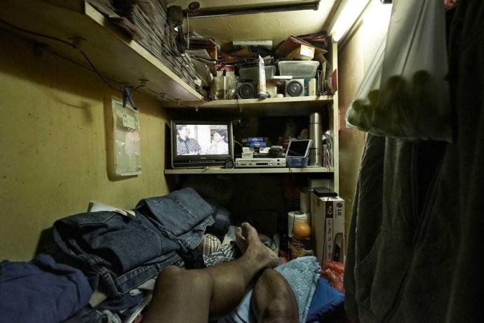Görünce Halinize Şükredeceğiniz Tabut Evler: Hong Kong'da Yaşam