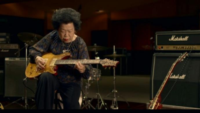 Rockstar Olmanın Yaşı Olmadığını Kanıtlayan 81 Yaşındaki Gitarist!