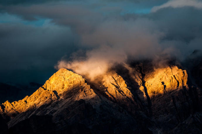 Kasvetli Dolomitleri Fotoğraflayan Fotoğrafçının Objektifine Bir Göz Atalım!