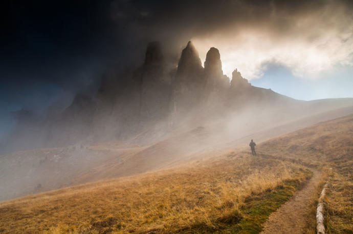 Kasvetli Dolomitleri Fotoğraflayan Fotoğrafçının Objektifine Bir Göz Atalım!
