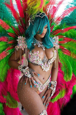 Crop Over Festivali'ne Katılan Rihanna'nın Yıllar İçerisindeki Değişimi