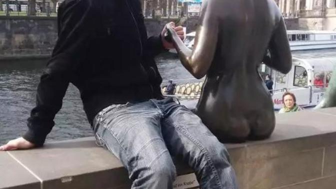 Yalnız Seyahat Etmenin de Çok Eğlenceli Olduğunu Gösteren Fotoğraflar!