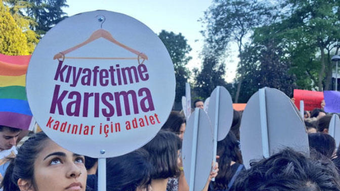 Söz Kadınların! Etiketiyle Örgütlenen Kadınların Hak Arayışı Twitter'ın Gündeminde!