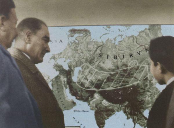 Mustafa Kemal Atatürk'ün Ders Verici Ve O Dönem Koşullarını Bizlere Açıklayan 10 Sözü