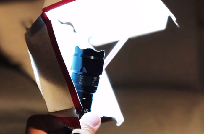 McDonald's Kutusu Kullanarak Ortaya Sizi Şaşırtacak Şekilde Portreler Çıkartan Fotoğrafçı