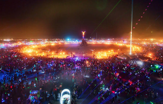 Burning Man 2017: Dünyanın En Büyük ve Çılgın Festivalinden Renkli Görüntüler