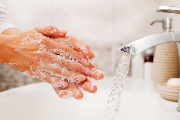 Yüzümü bulaşık deterjanı ile yıkadım, bir zararı olur mu?