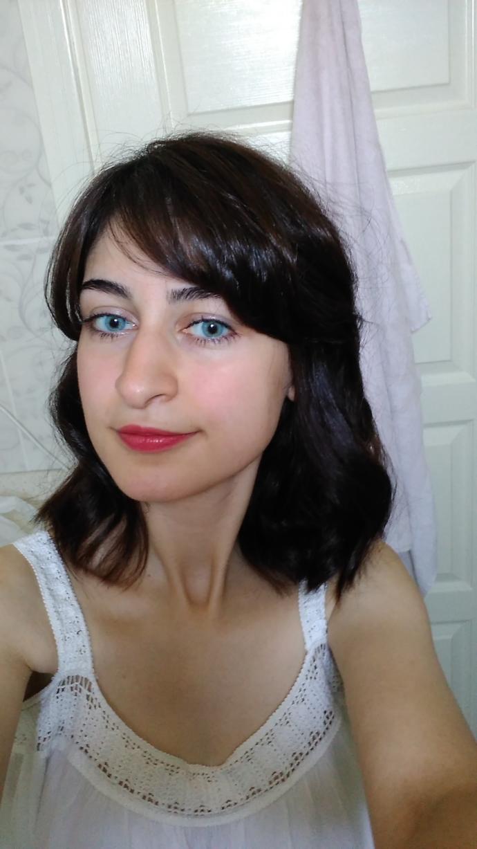 Burnu çok uzun bir kızdan rahatsız olur musunuz?