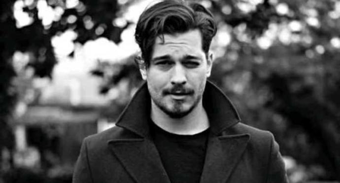 Çağatay Ulusoy çok yakışıklı değil mi? 😘?
