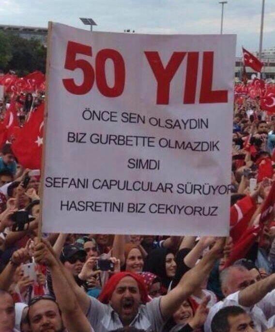 TV'de hala Batı bizi kıskanıyor diyenleri görünce çıldırmıyor musunuz?