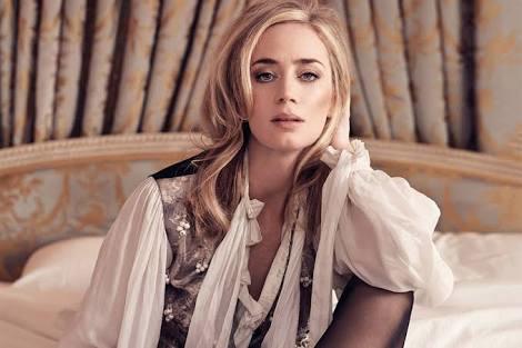 Emily Blunt ile şarkıcı Sıla çok benzemiyor mu?