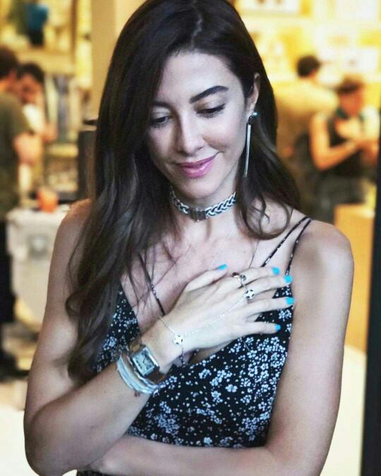 Başak Dizer güzel mi sizce?