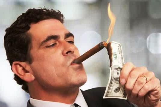 İnsanlar doğar, büyür, yaşar ve ölür dünyada aşırı zengin insanlar var sizce ölümün çaresini arıyorlarmıdır?