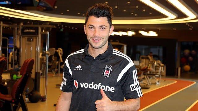 En yakışıklı futbolcu hangisi?
