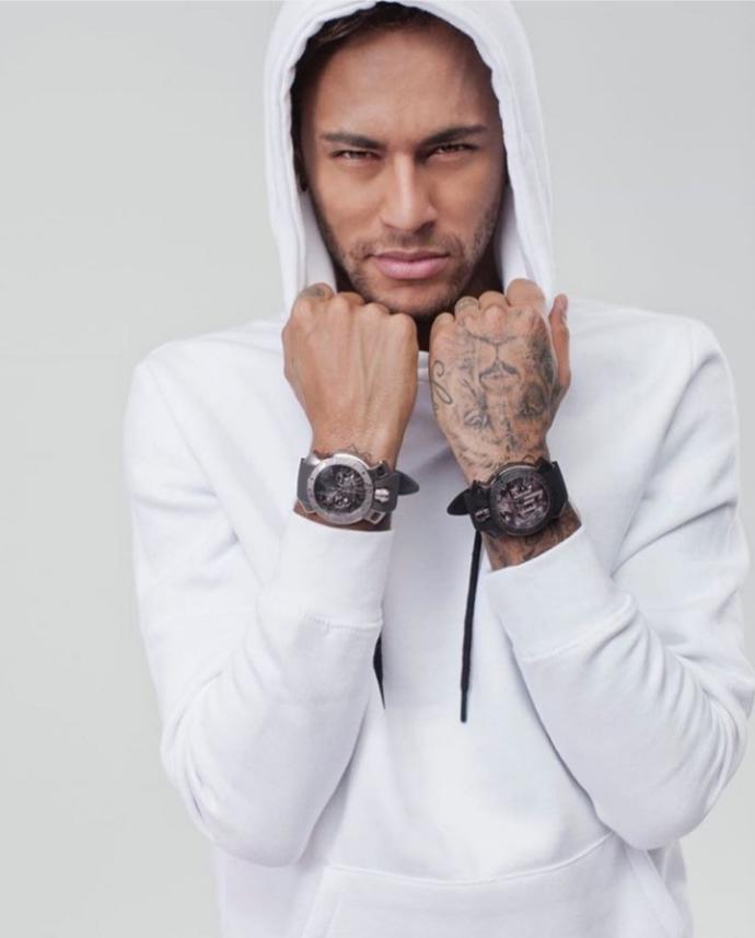 Neymar jr. Ülkenin futbolcusu bile yakisikli, lükse bakarmisiniz?