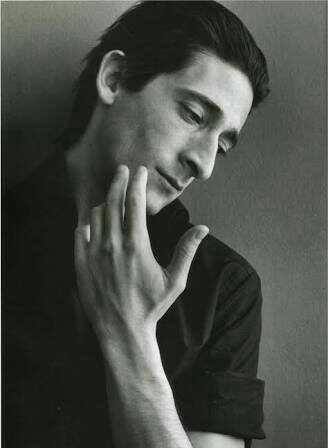 Adrian Brody sizce de karizmatik mi?