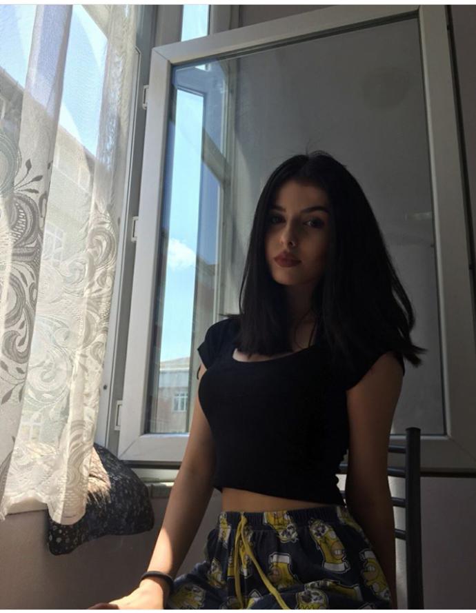 Bu saç boyutu güzel mi yoksa çok kısa ve itici mi?