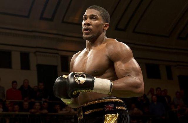 Antony Joshua ve Taha Akgül  sokakta dövüşseler sizce kim yener?