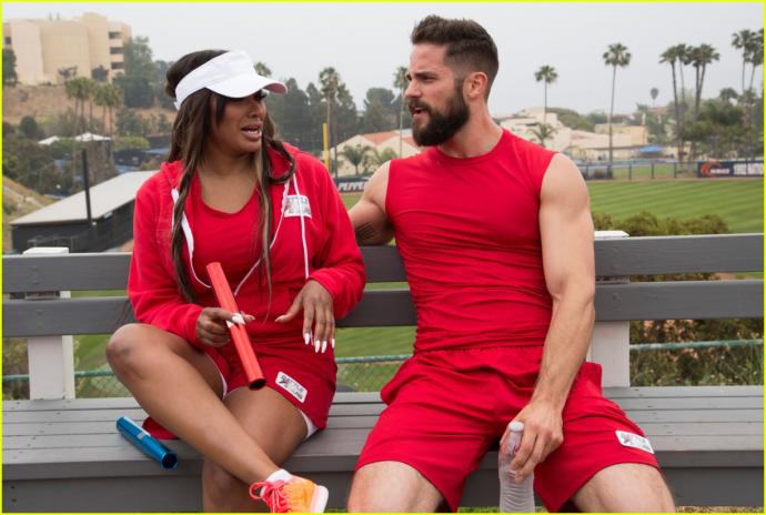 Özgürlüğün Elli Tonu'nun kadrosunda yer alan aktör Brant Daugherty bence rol arkadaşı Jamie Dornan'dan daha seksi. Ne dersiniz?