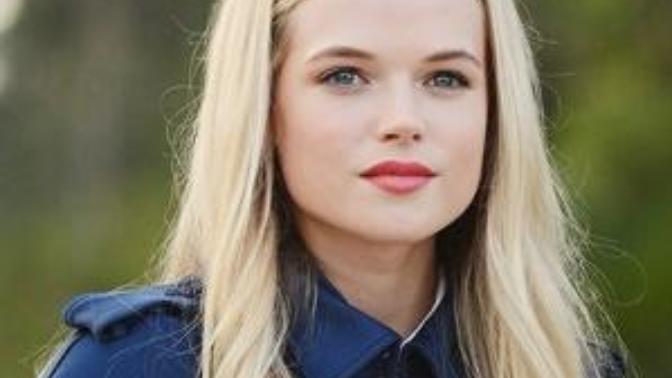 Bence Gabriella Wilde İlginç Bir Güzelliğe Sahip?