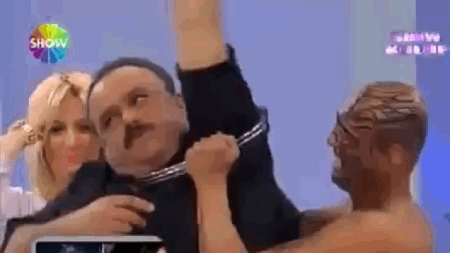 Vücut takılarını güzel buluyor musunuz, en çok hangi bölgeye yakıştırıyorsunuz?