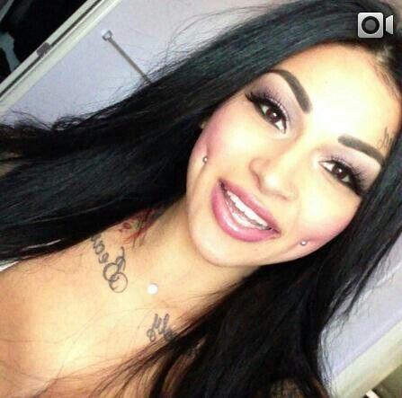 Arkadaslar ben (dimple piercing=yanak piercing ) yaptırmak istiyorum sizce yabtirayimi yabtirmayimi?