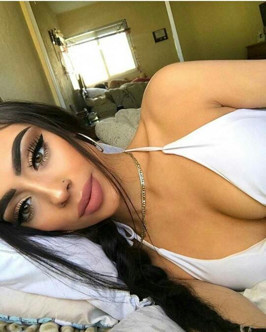 Sizce bir kadın uyurken bile bakımlı ve güzel mi olmalı?