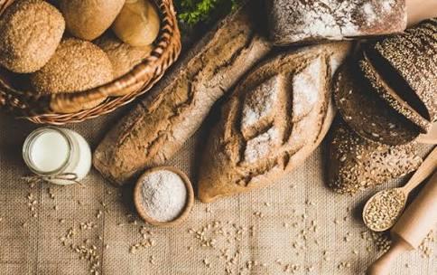 Doymak için illa ekmek yemeniz gerekir mi? Ekmek yemenin sağlıksız olduğuna inanıyor musunuz?