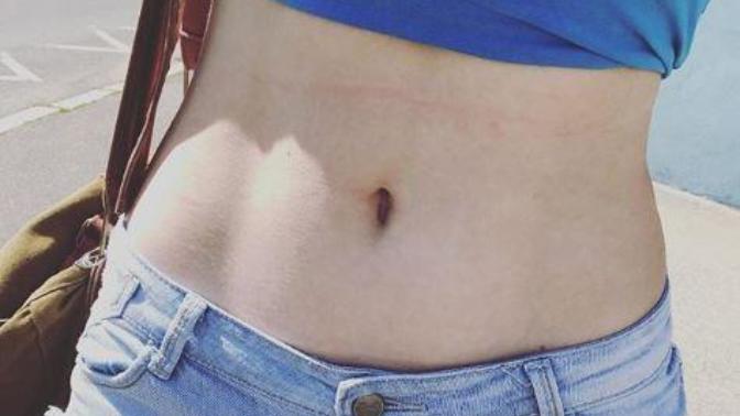 Göbeği açık kıyafetleri kendime çok yakıştırıyorum. Sizce karın bölgeme dövme veya piercing nasıl olur?