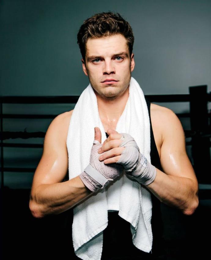 Karizmatik aktor Sebastian Stan bence