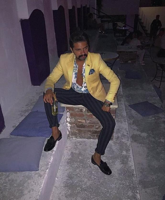Günümüz nargileci takımına ait bir görsel