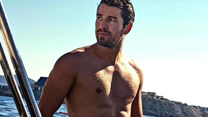 Bir  p*rno yönetmeni olduğunu, Veronica Avluv'a Türkiye'den partner aradığını ve bu 4 adamın başvurduğunu düşün. Kimi seçersin?