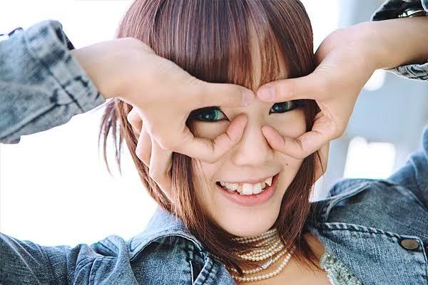 Japonların çarpık diş modası hakkında ne düşünüyorsunuz?
