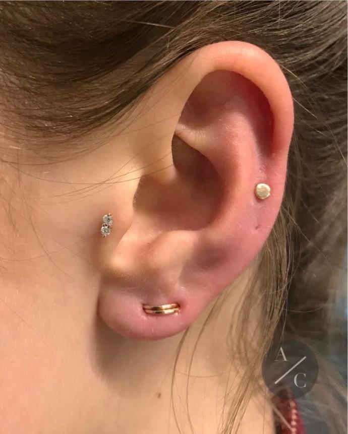 tragus piercing