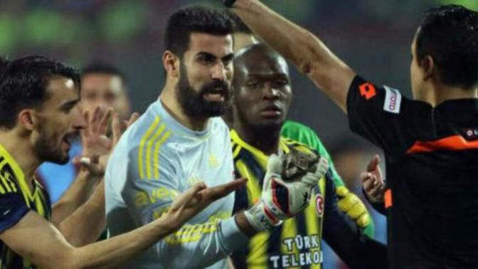 Gelmiş geçmiş en çirkef 'futbolcu'sizce kimdir?