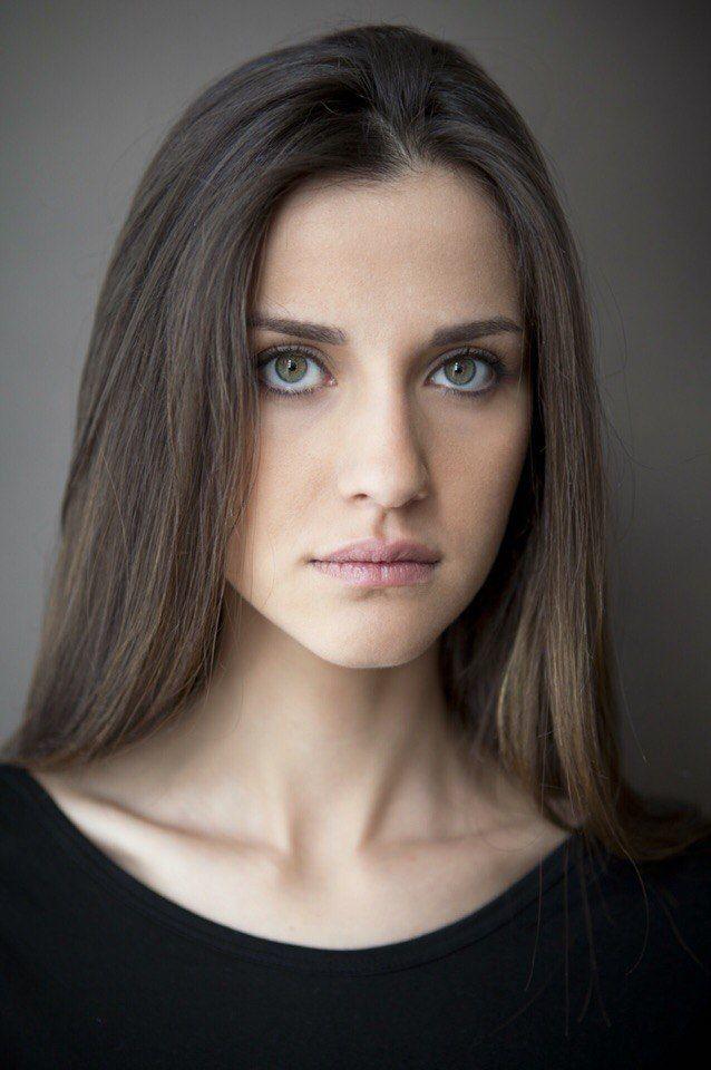İrem Helvacıoğlu mu Ece İrtem mi?
