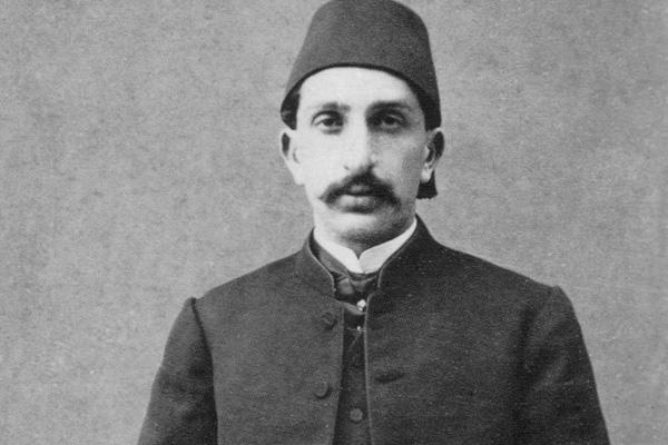Atatürk mü Abdülhamid mi? Hangisi Daha İyi Bir Lider?